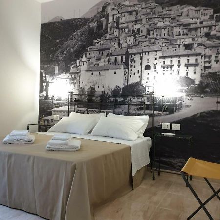 סקליאה Porta Marina Guest Rooms מראה חיצוני תמונה