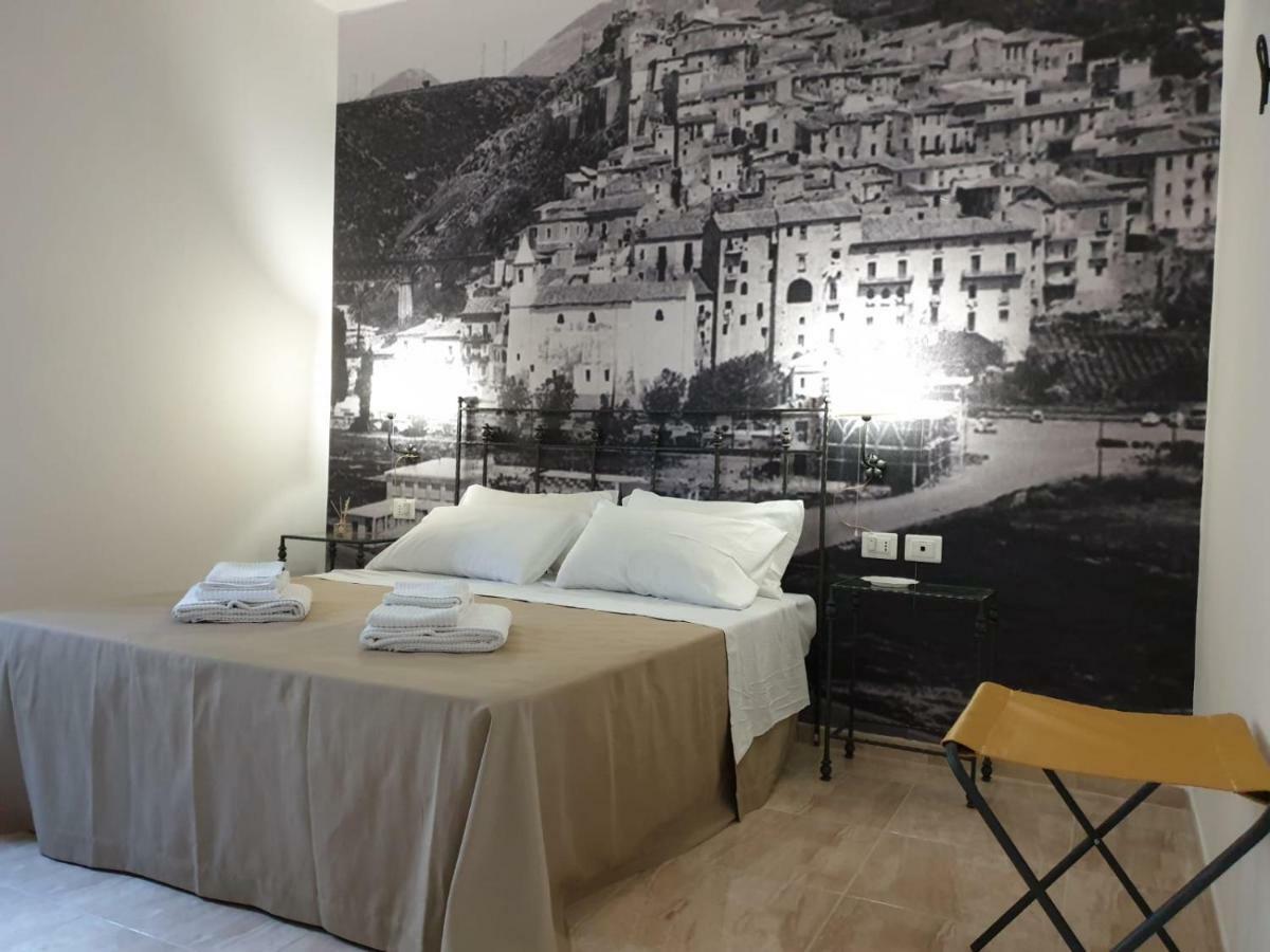 סקליאה Porta Marina Guest Rooms מראה חיצוני תמונה