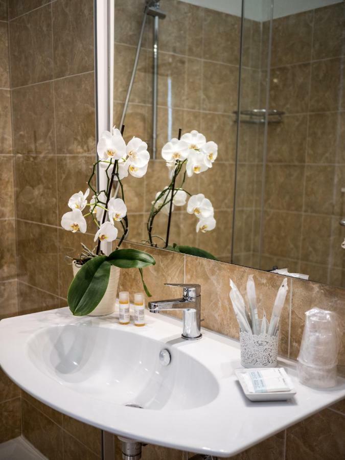 סקליאה Porta Marina Guest Rooms מראה חיצוני תמונה